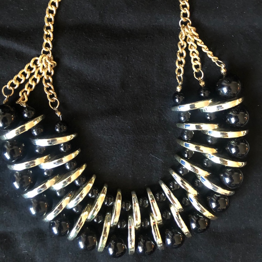 🌷Gold & Black Statement Necklace